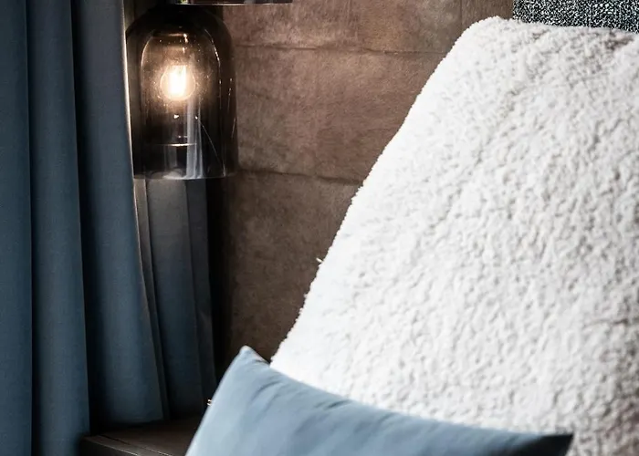 Brume - By Emerald Daire