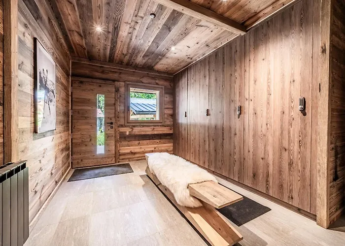 Brume - By Emerald Daire Megève